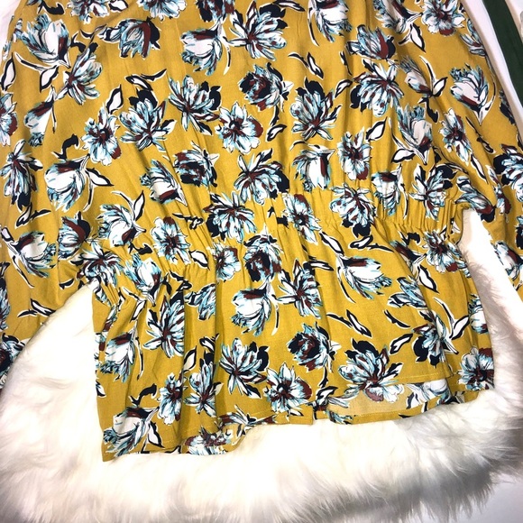 Only Mustard & Navy floral top - Picture 11 of 12